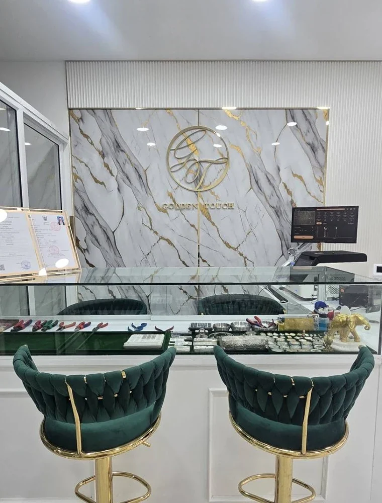ภายในร้าน Golden Touch สาขาดินแดง